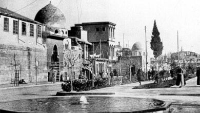 جامع تنكز في شارع النصر.