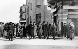 قادة الكتلة الوطنية خلال مؤتمر حمص سنة 1932.
