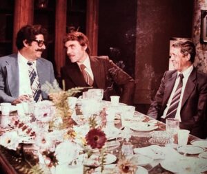 عدنان بركات وياسر العظمة في الجزء الأول من مسلسل مرايا سنة 1982.